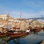 Fado Porto City Center - By Guest Spa