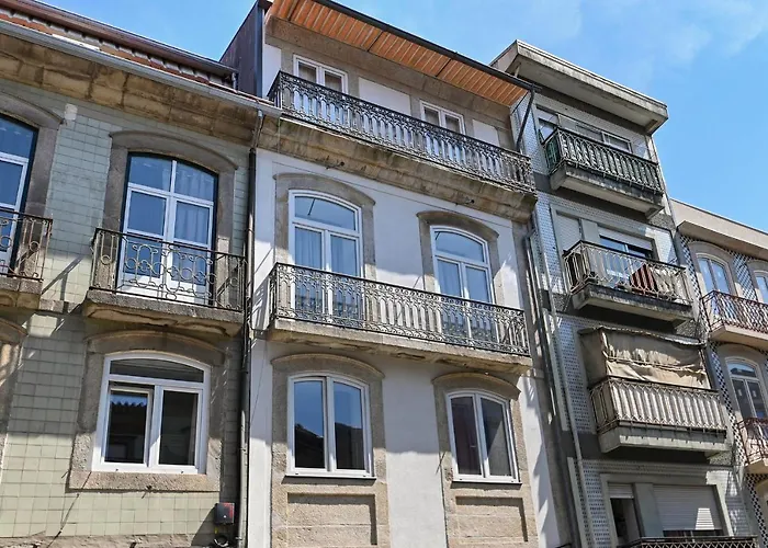 Fado Porto City Center - By Guest Spa
